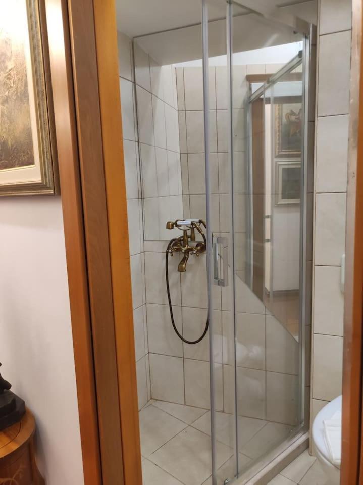 Royal Heritage In Center Apartment
